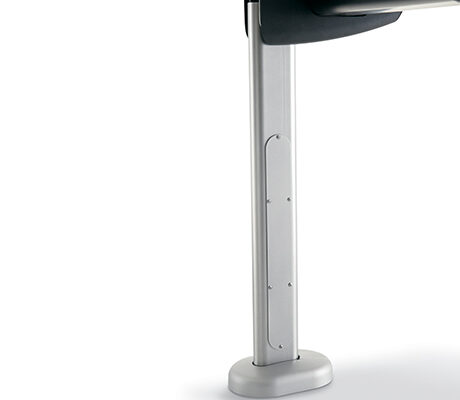18-m60-swing-away-powerdata-pedestal
