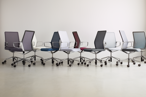 AesyncGroupShot-1