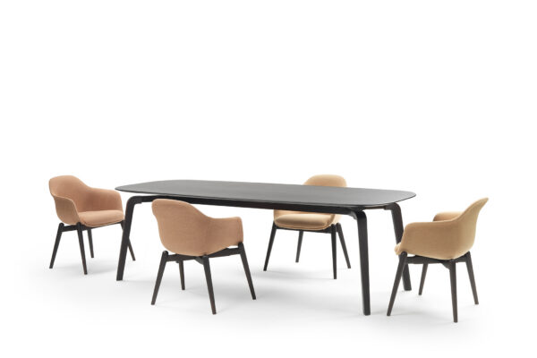 Img025_Chia_Chairs_Wooden_Legs_Composition_2