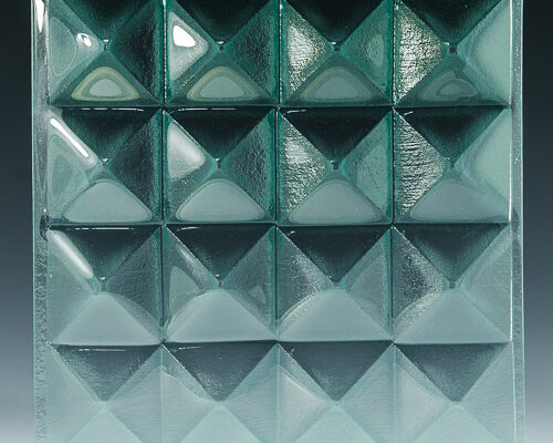Pyramid-Petite-Clear-2