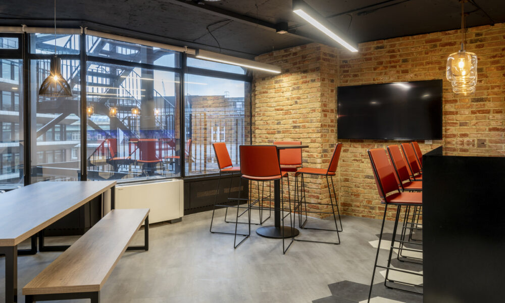 ICF-office-chair-Finn-Chair-conference-AMB01