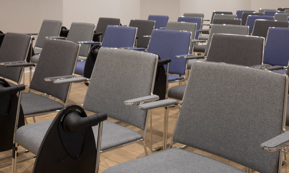 ICF-office-chair-Finn-Chair-conference-AMB08