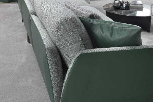 img004_Ritz_Sofa_402x132