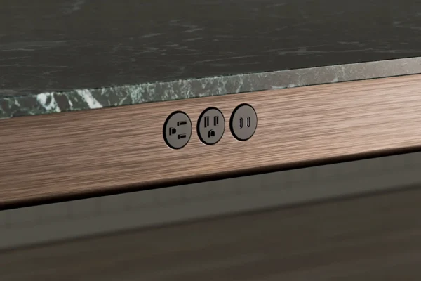 _assets_product_ASTORIA_Gallery_HALCON-ASTORIA-Rail-Power-Detail_2500x1351