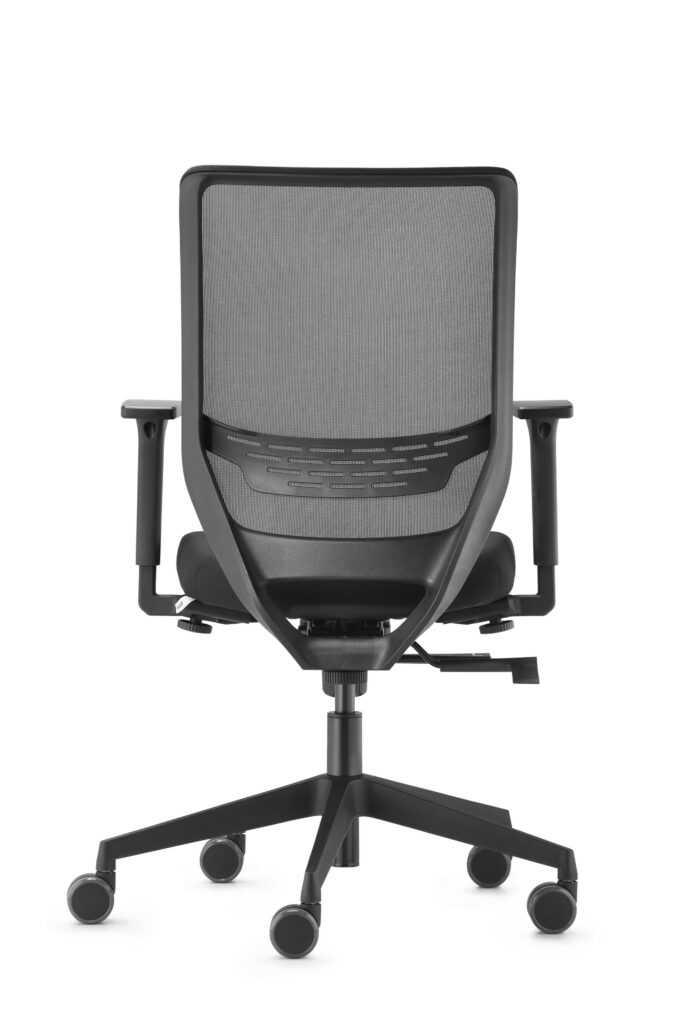 to-sync-black-mesh-task-01