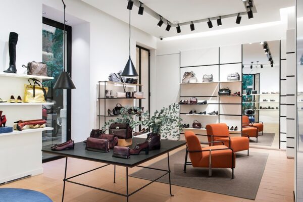 Tienda-Hispanitas-CuldeSac-Custom-Retail-Madrid-Viccarbe-6